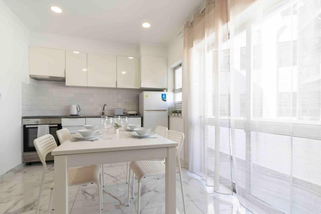 Modern Apartment Beach View Armacao de Pera Exterior foto