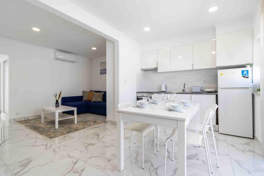 Modern Apartment Beach View Armacao de Pera Exterior foto