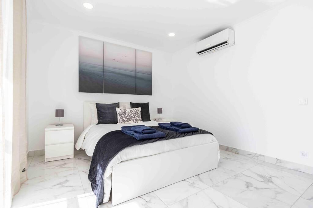 Modern Apartment Beach View Armacao de Pera Exterior foto